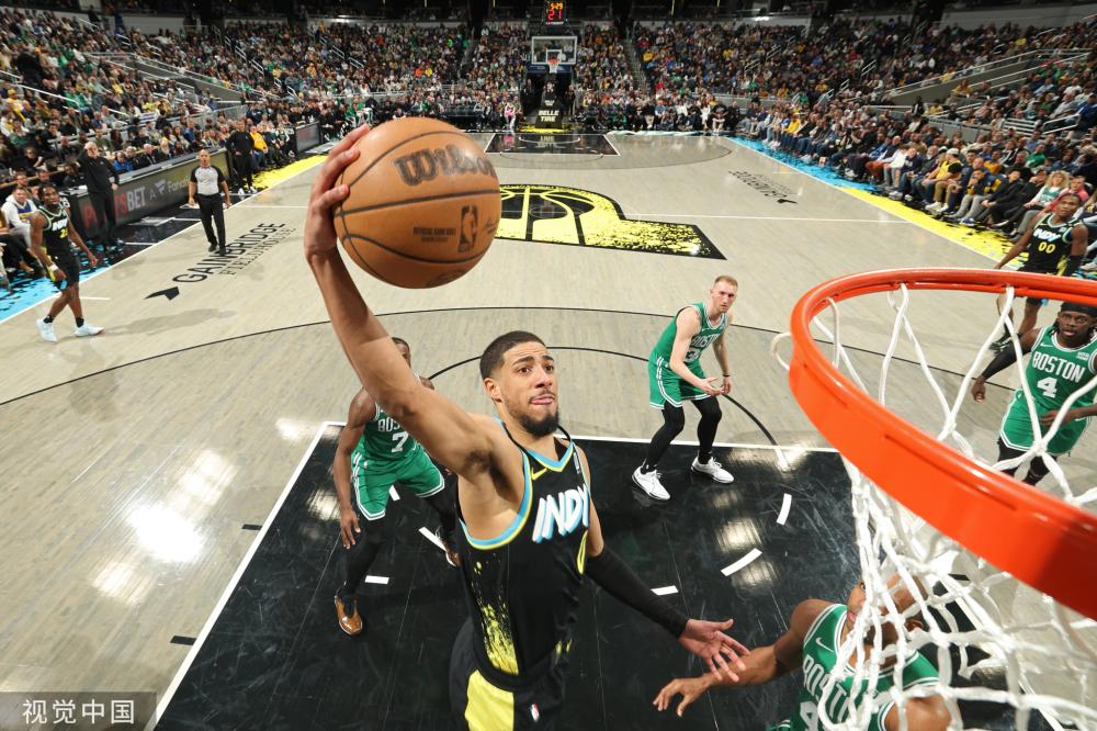 记者：切尔西拒绝了西汉姆联对安德雷的报价，并让他们放弃