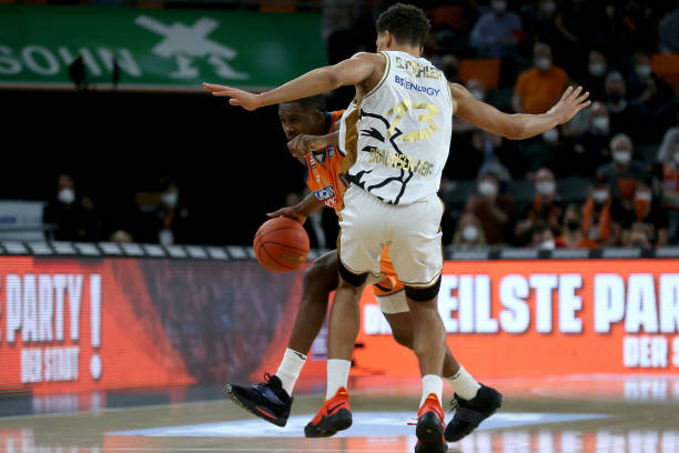 皇马官方：今后将不会参加间隔不足72小时的下一场比赛.