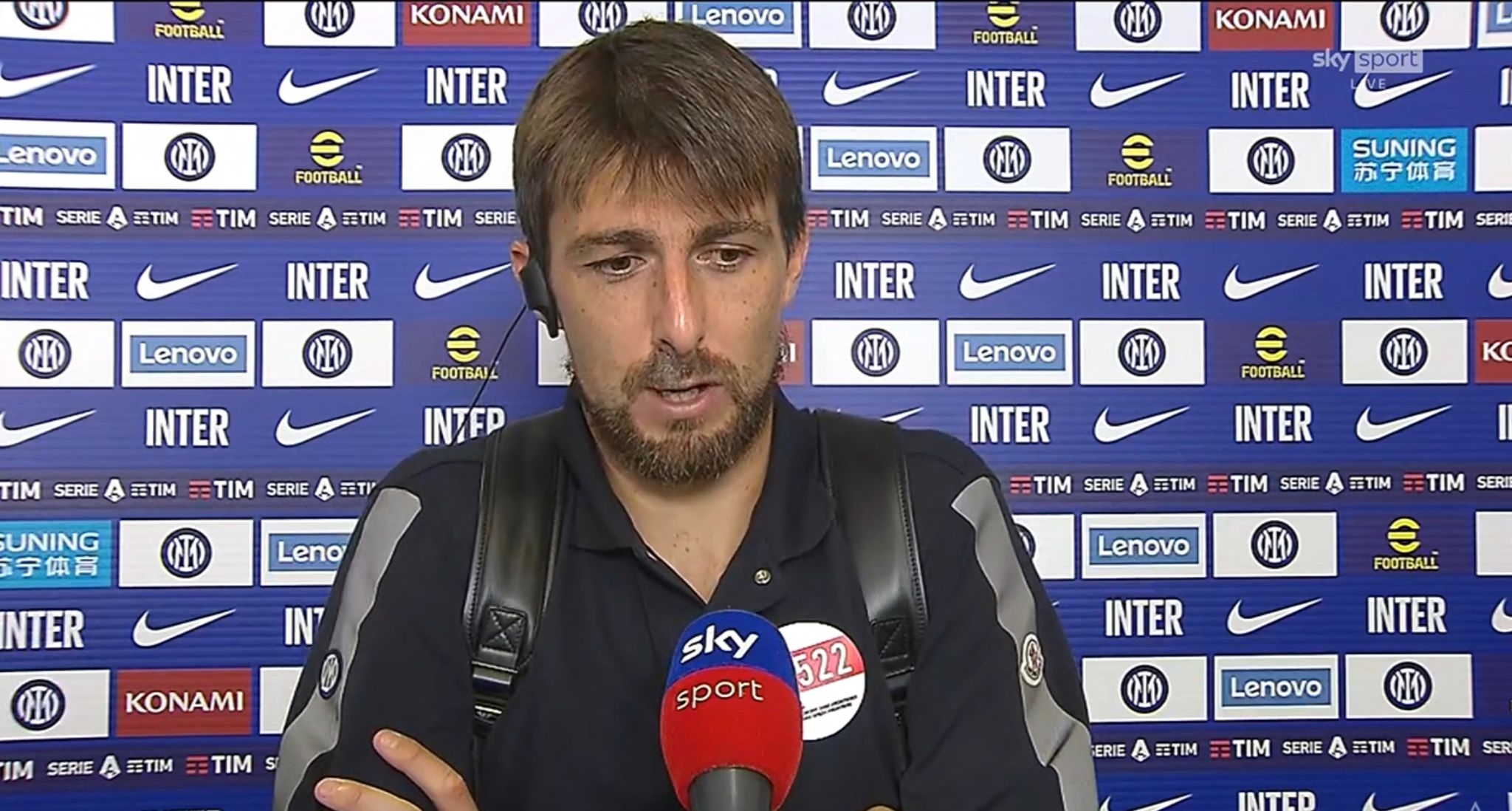 8球，奥亚萨瓦尔是德拉富恩特治下西班牙国家队第一射手.