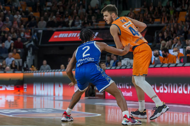 令人感到惋 令人感到惋