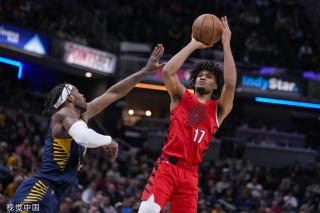 罗马诺：霍伊伦并非不愿离队，但他不想只是被外租一年