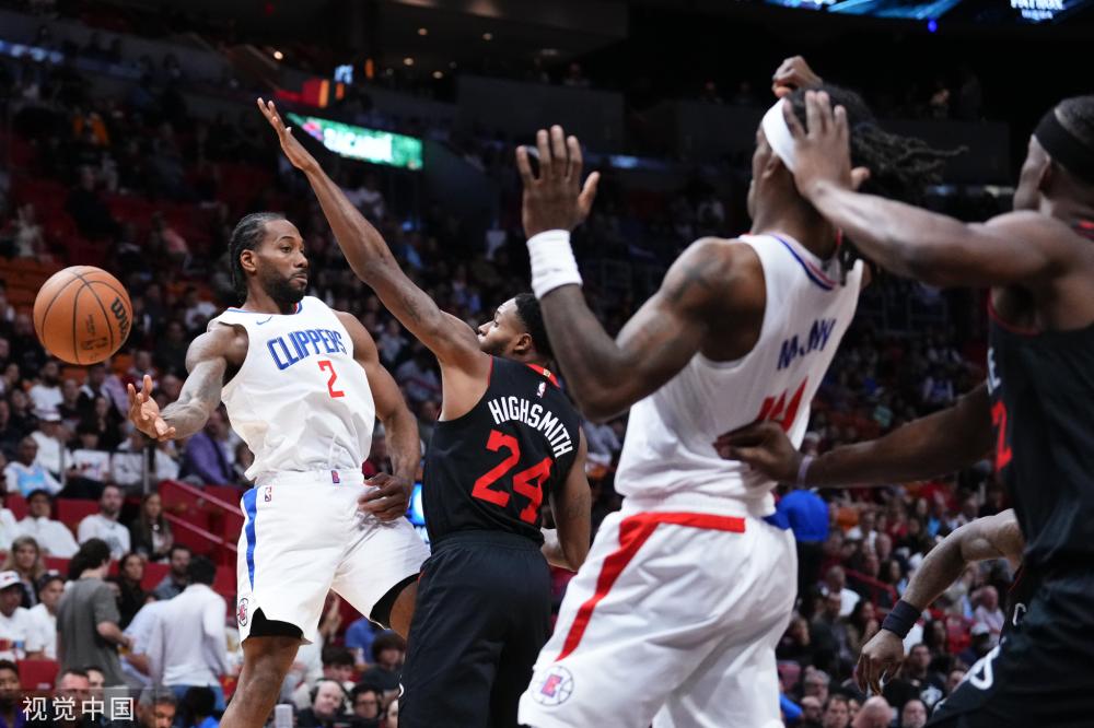 罗马诺：曼城准备未来几周推进迪亚斯续约 视其为后防基石